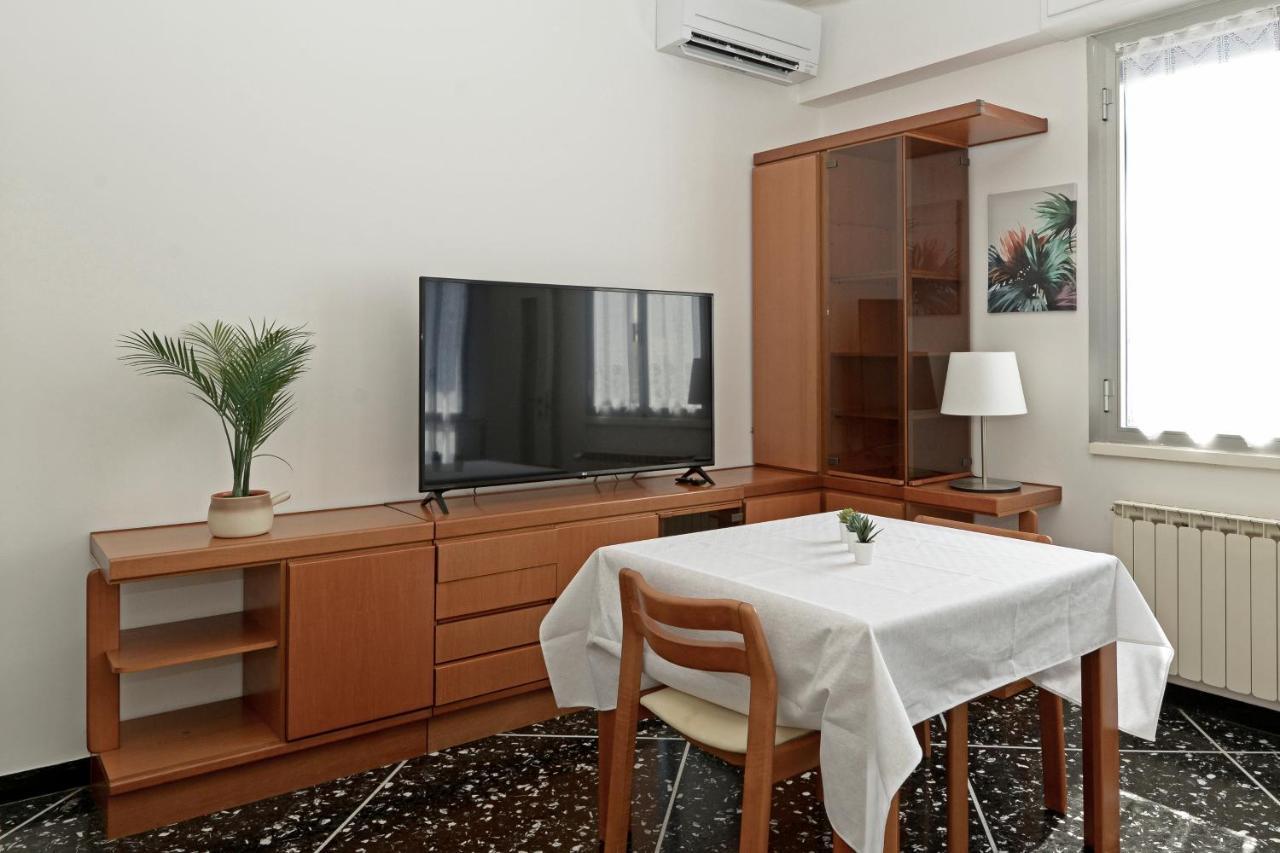 Appartamento ☆☆☆☆☆ A 5 Minuti Da Centro E Mare Savona Exterior photo