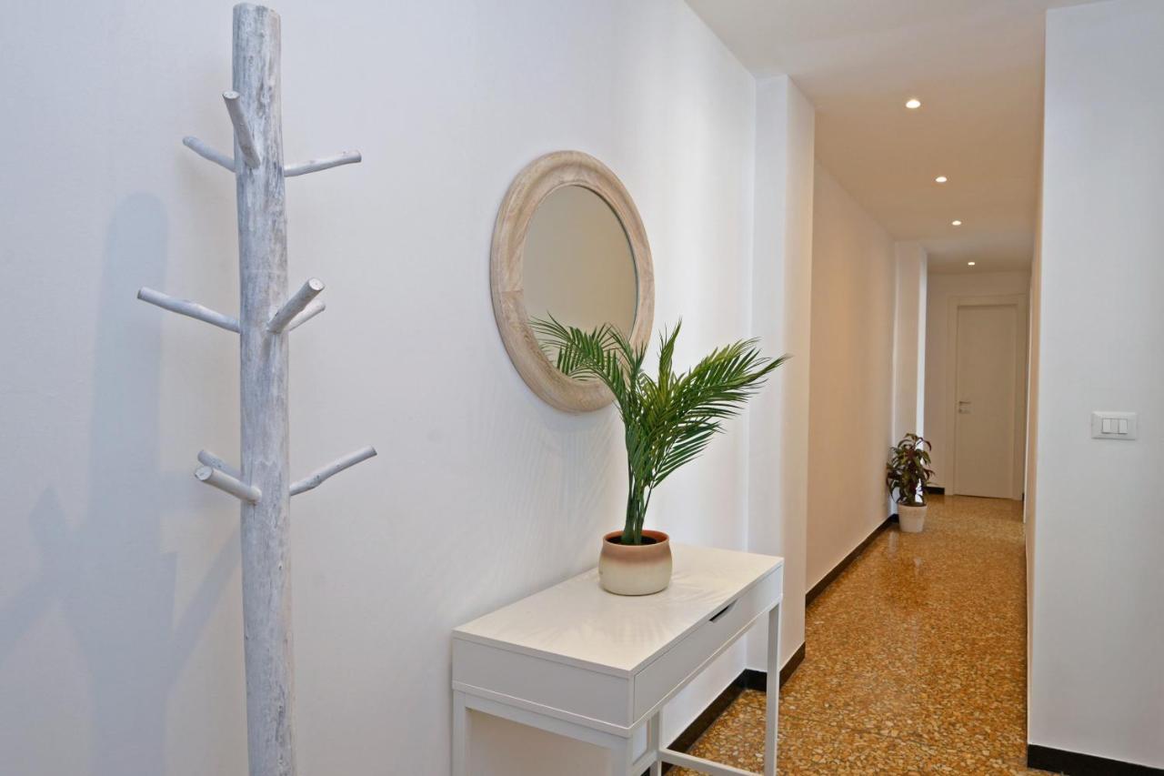 Appartamento ☆☆☆☆☆ A 5 Minuti Da Centro E Mare Savona Exterior photo